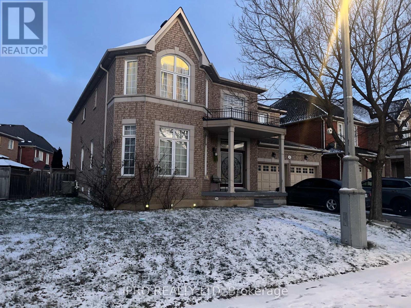 11 PINE LANDING TRAIL|Brampton (Sandringham-Wellington), Ontario L6R3H4