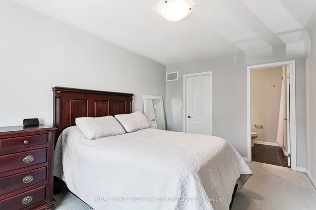 Additional image 28 of 118 Baycliffe Cres