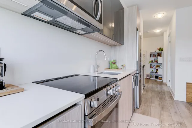 Additional image 17 of 3100 Keele St Unit 534