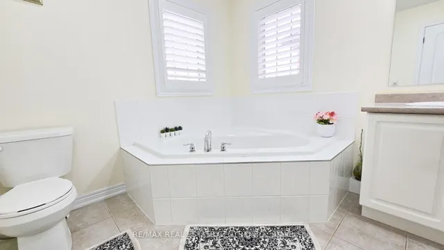 Additional image 27 of 2 Buchanan Cres