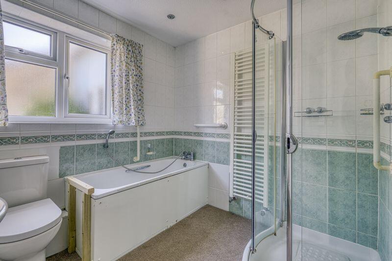 Additional image 16 of Detached spacious bungalow with fabulous views