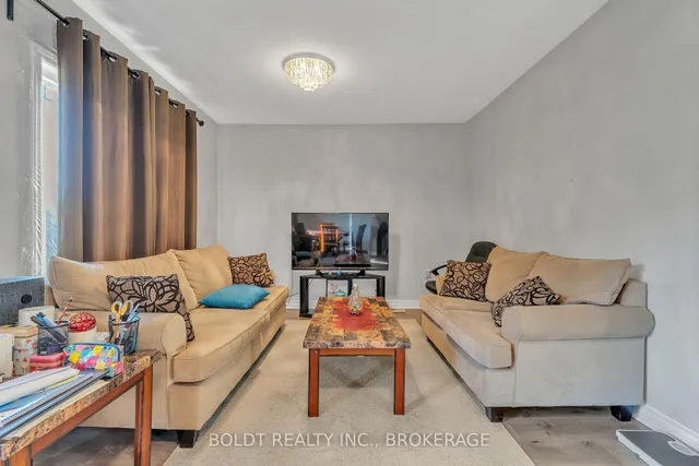 Additional image 15 of 209 Rosslyn Ave