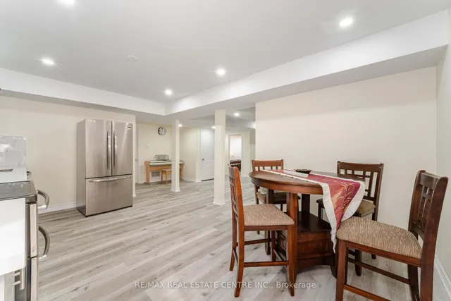 Additional image 40 of 46 LAKEFIELD Rd