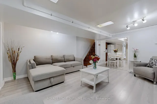 Additional image 22 of 157 Emerson Ave