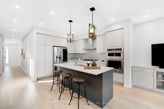 Additional image 4 of 458 Bergamot Ave