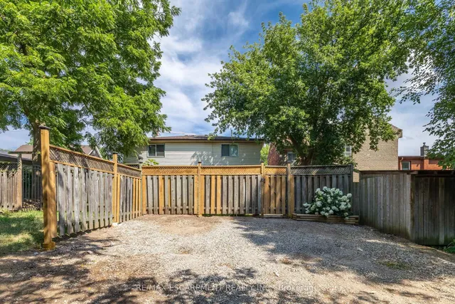 Additional image 44 of 38 Locke St