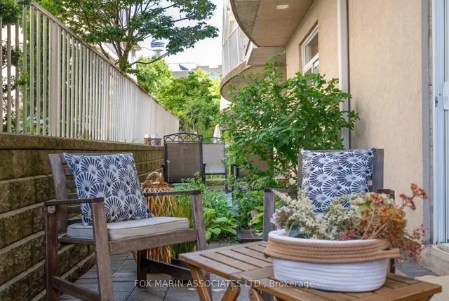 Additional image 29 of 30 Stadium Rd Unit 270