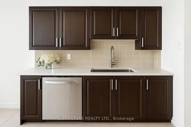 Additional image 5 of 300 Alton Towers Circ Unit 408