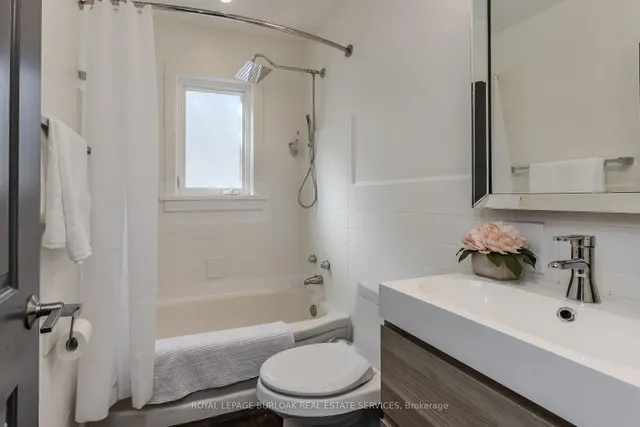 Additional image 35 of 936 Harvey Pl