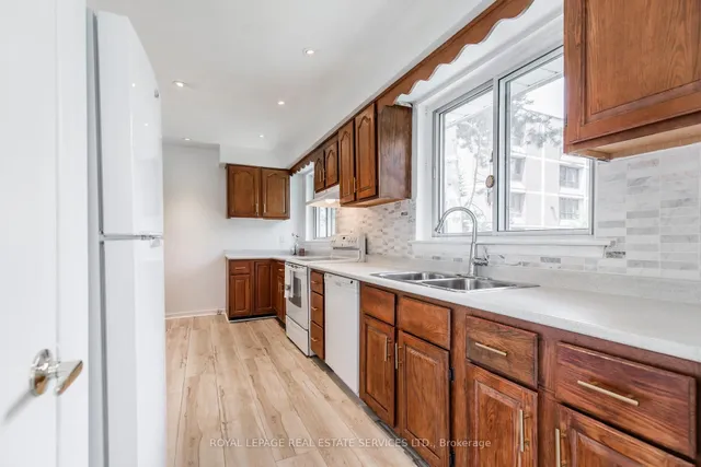 Additional image 13 of 75 Upwood Ave