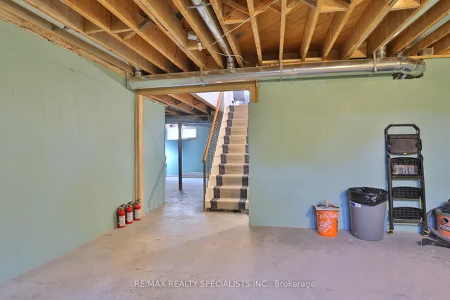 Additional image 30 of 55 Clayhall Cres