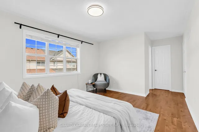 Additional image 16 of 492 Collis Crt