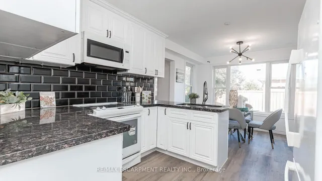 Additional image 12 of 3 Mornington Dr