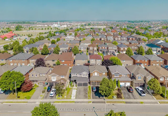 Additional image 2 of 16 Mccrimmon Dr