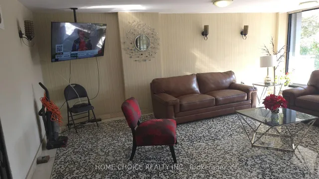 Additional image 4 of 3460 Keele St Unit 803