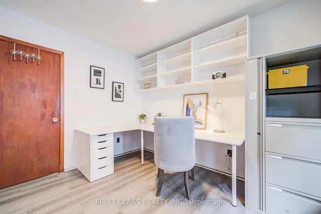 Additional image 32 of 49 Mckee Ave