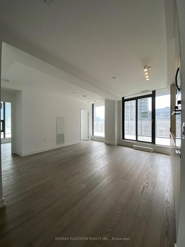 Additional image 3 of 11 Wellesley St Unit 607