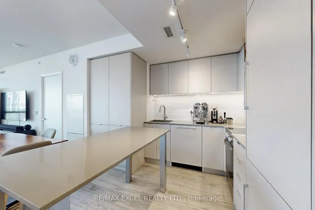 Additional image 9 of 30 Gibbs Rd Unit 1708