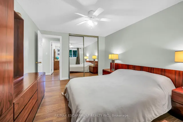 Additional image 21 of 1460 Garth St Unit 18