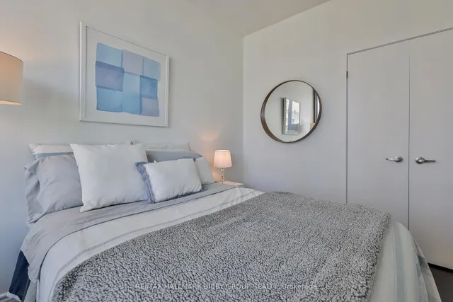 Additional image 18 of 33 Lombard St Unit 2204