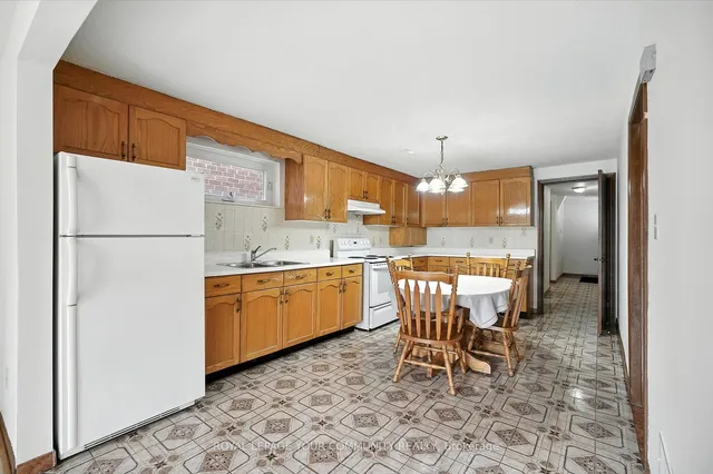 Additional image 31 of 72 Fred Bland Cres