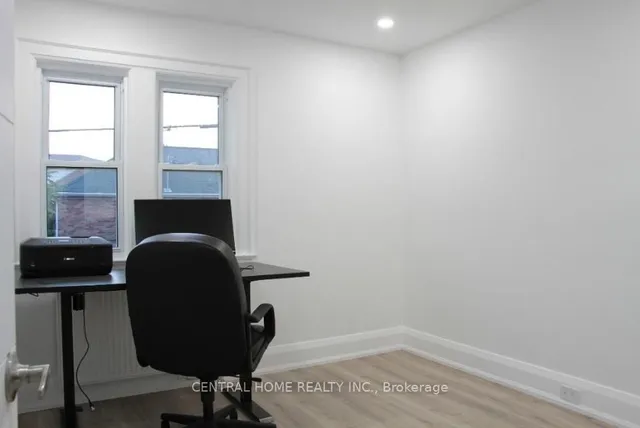 Additional image 7 of 226 Donlands Ave