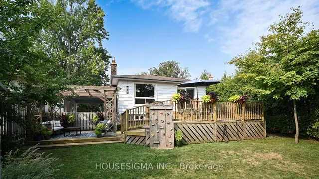 Additional image 40 of 641 Glen Moor Cres