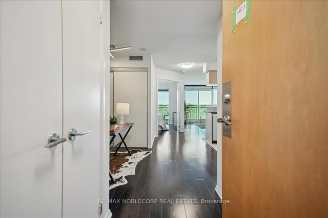 Additional image 5 of 185 Legion Rd Unit 1403