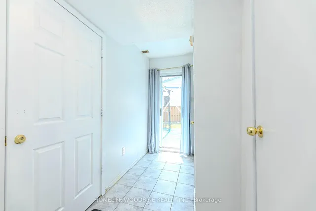 Additional image 34 of 79 Ashton Cres Unit 79