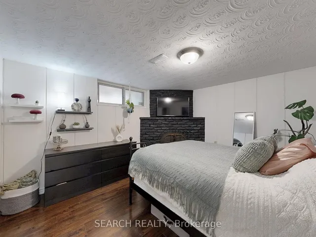 Additional image 31 of 559 Roding St