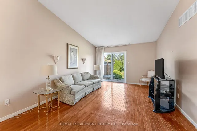 Additional image 4 of 25 Kitty Murray Lane Unit 17