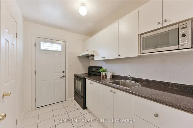 Additional image 17 of 50 Temple Bar Cres