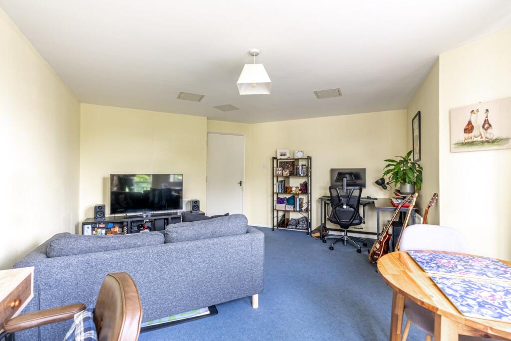 Additional image 3 of Dexter Close, St. Albans, Hertfordshire, AL1