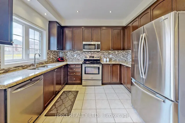 Additional image 10 of 48 Arizona Dr