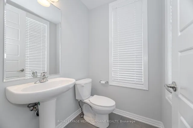 Additional image 17 of 2 Lothbury Dr