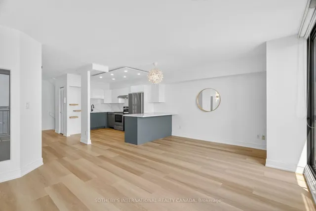 Additional image 18 of 33 Harbour Sq Unit 1423