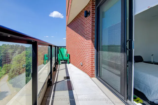 Additional image 24 of 3100 Keele St Unit 534