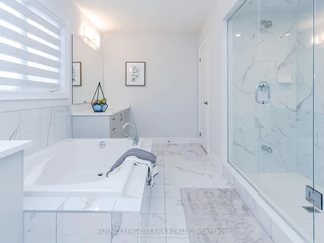 Additional image 27 of 114 Folgate Cres