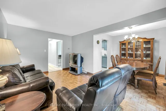 Additional image 13 of 1460 Garth St Unit 18