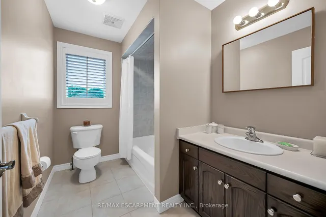 Additional image 33 of 7 Kathleen Crt