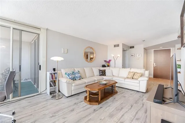 Additional image 16 of 45 Kingsbridge Garden Cir Unit 3208