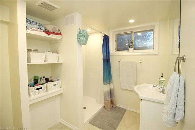 Additional image 28 of 109 Warren Ave