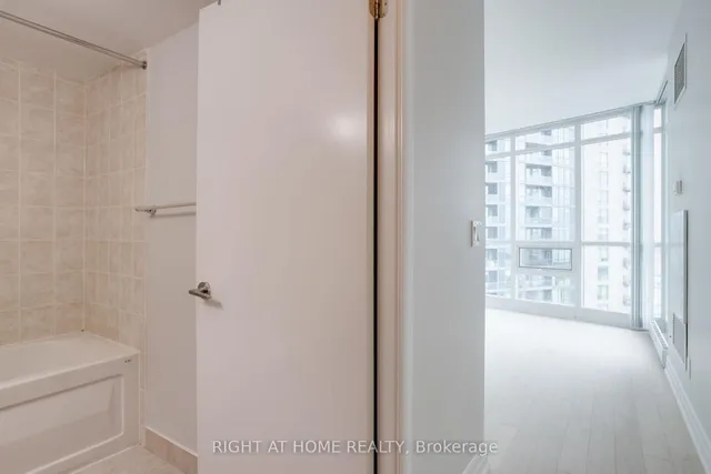 Additional image 24 of 231 Fort York Blvd Unit 2603