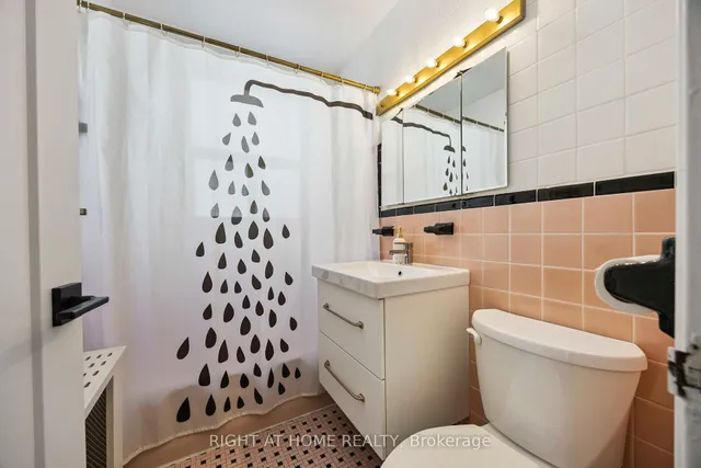 Additional image 28 of 57 Neptune Dr Unit 103