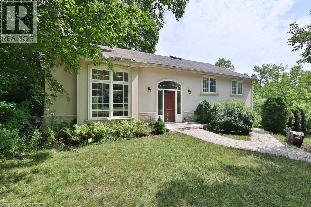 1340 CONTOUR Drive|Mississauga, Ontario L5H1B2