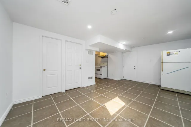 Additional image 39 of 60 Mistdale Cres