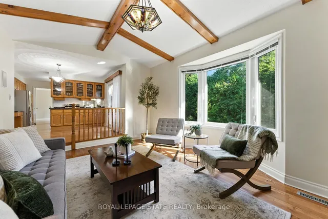 Additional image 18 of 286 LLOYMINN Ave