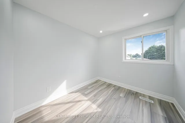 Additional image 29 of 3 Garland Crt