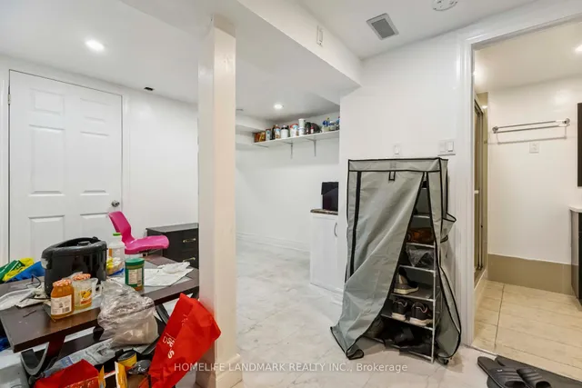 Additional image 41 of 260 Chine Dr