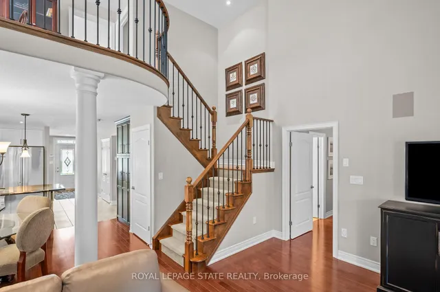 Additional image 26 of 36 Toulon Ave